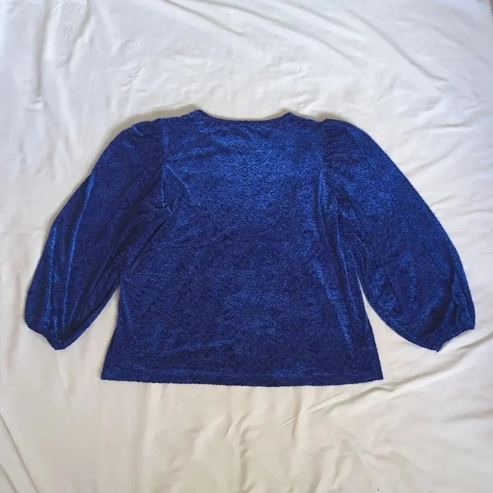 NWT LOFT Mosaic Cozy Velour Top, Cinderella Blue Size M